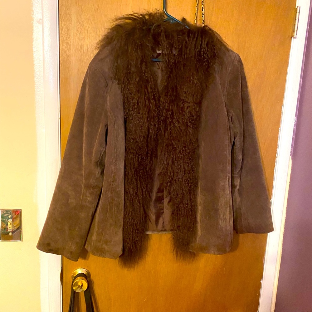 Chico’s Suede Brown jacket with ostrich fur on collar and frontline almost new!